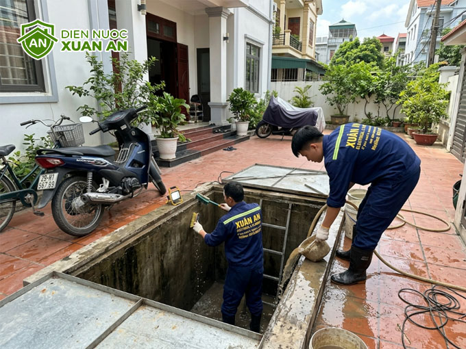 Thau Rửa Bể Nước